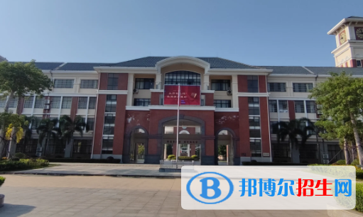 西南大學(xué)臨高實(shí)驗(yàn)中學(xué)2023年怎么樣、好不好