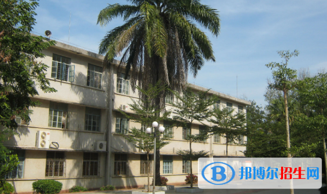 樂東中學(xué)2023年報(bào)名條件、招生要求、招生對(duì)象 