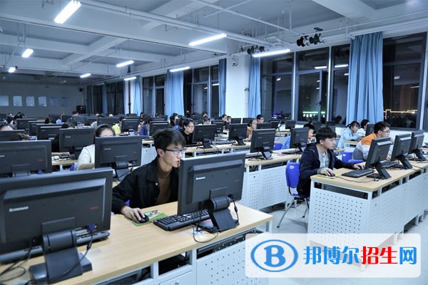 四川2023年計算機學校專業(yè)都有哪些