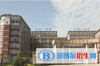 四川2023年哪個(gè)技工計(jì)算機(jī)學(xué)校好