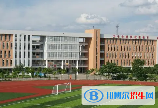 廣西2023年男生上什么計算機學校好