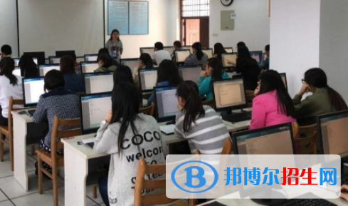 廣西2023年女生讀計(jì)算機(jī)學(xué)校學(xué)什么專業(yè)好