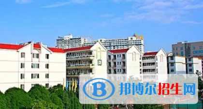 廣西2023年計算機學校是中專還是大專