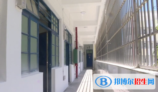 保亭中學(xué)2023年報(bào)名條件、招生要求、招生對象 