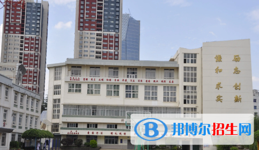 昆明的高中排名前十名的學校（昆明高中）