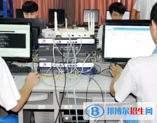 廣西2023年計算機學校有哪些科目