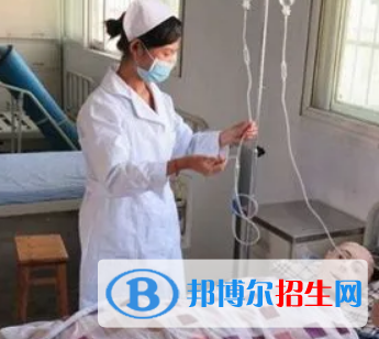 河南2023年衛(wèi)校適合女生學嗎