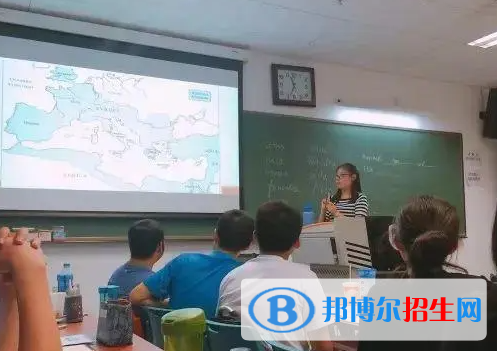 大學(xué)拉丁語(yǔ)專業(yè)可以從事哪些工作？