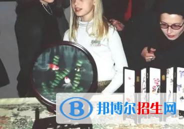 大學(xué)丹麥語專業(yè)可以從事哪些工作？