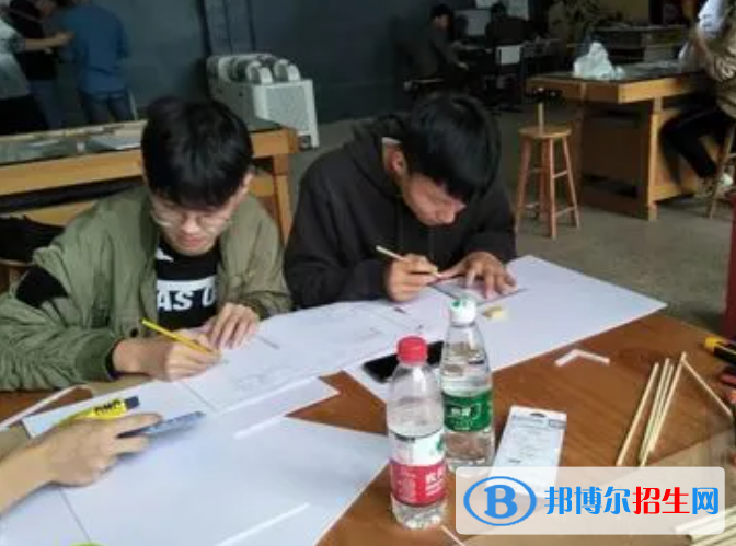 大學(xué)產(chǎn)品設(shè)計(jì)專(zhuān)業(yè)可以從事哪些工作？