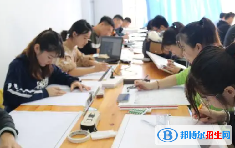 大學(xué)公共藝術(shù)設(shè)計(jì)專(zhuān)業(yè)可以從事哪些工作？