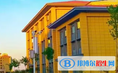 江西工商職業(yè)技術學院是大專還是中專(江西工商職業(yè)技術學院)