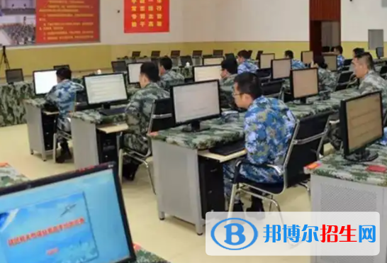 大學(xué)參謀業(yè)務(wù)專業(yè)可以從事哪些工作？
