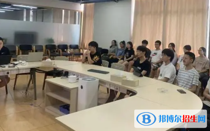 大學(xué)商務(wù)數(shù)據(jù)分析與應(yīng)用專業(yè)可以從事哪些工作？