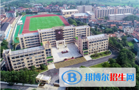 浙江2023年中專學(xué)校畢業(yè)是什么文憑