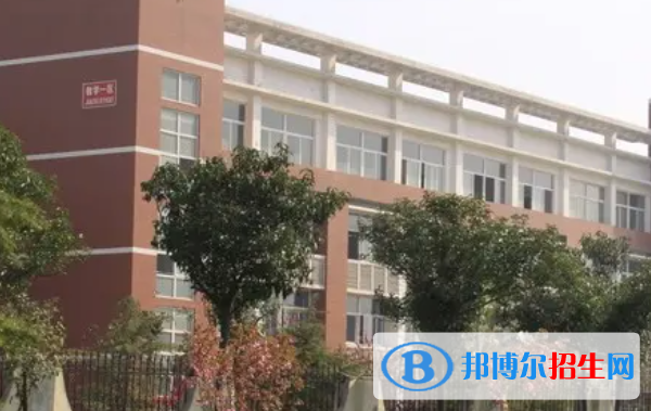 濮陽(yáng)中考各高中2022錄取分?jǐn)?shù)線