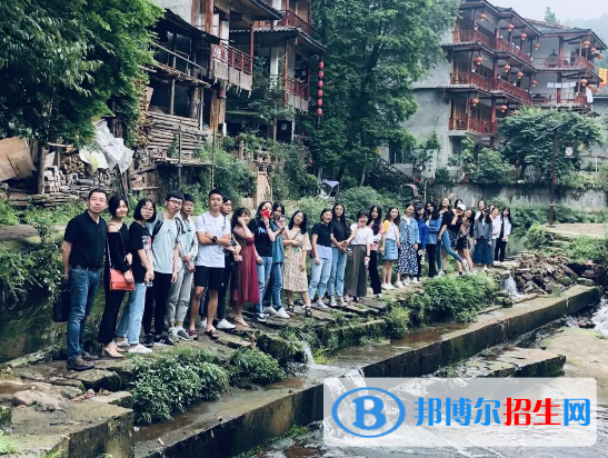 杭州2023年中專學(xué)校哪個(gè)專業(yè)比較好