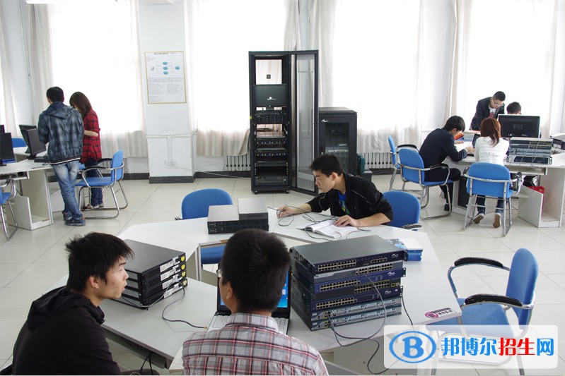 蘭州2023年計(jì)算機(jī)學(xué)校都是什么專(zhuān)業(yè)
