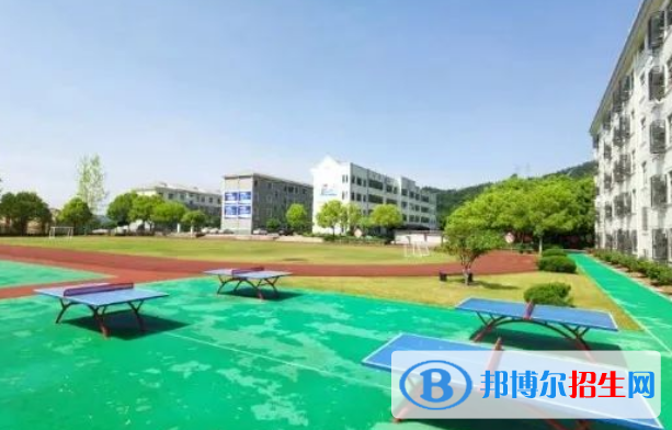 杭州2023年中專(zhuān)學(xué)校一般上幾年
