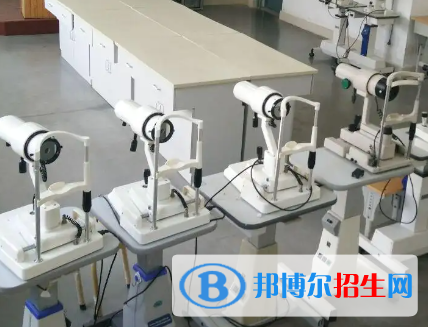 河南2023年衛(wèi)校有什么專(zhuān)業(yè)適合女生