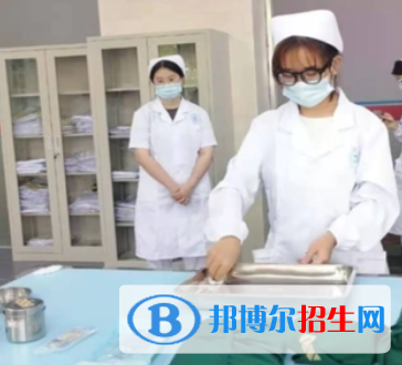 河南2023年衛(wèi)校有什么專(zhuān)業(yè)適合女生