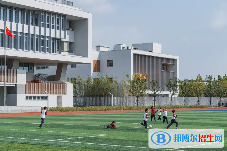 華東師范大學第二附屬中學國際部2023年課程體系2
