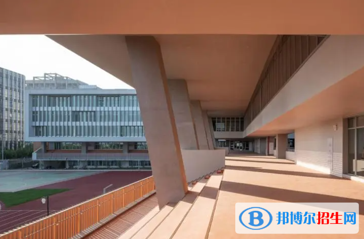 華東師范大學(xué)第二附屬中學(xué)國際部怎么樣