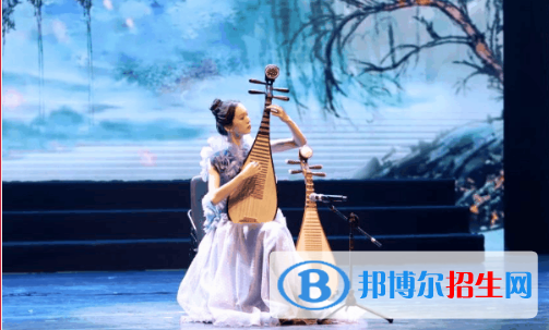 浙江2023年初中畢業(yè)女生上什么中專學校好