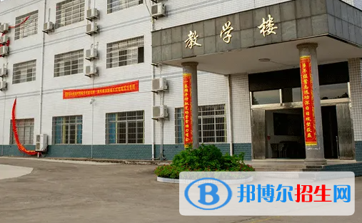 湖南2023年比較好的中專學校