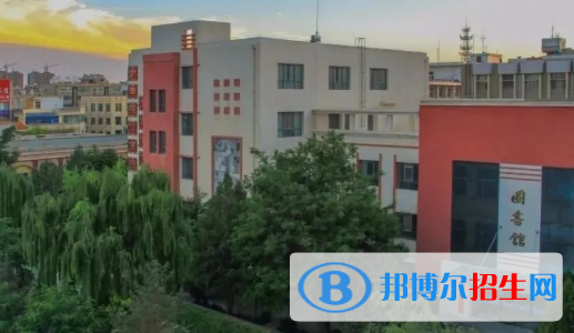 民勤縣第一中學(xué)2023年學(xué)費、收費多少 