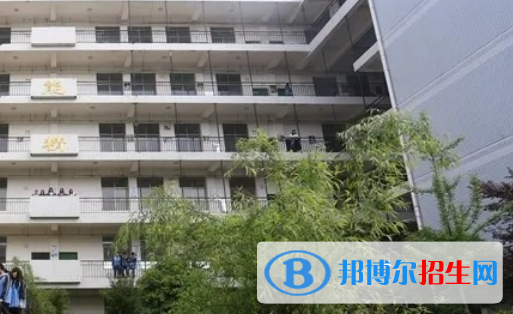 合肥鐵路工程學(xué)校是大專(zhuān)還是中專(zhuān)(合肥鐵路工程學(xué)校)