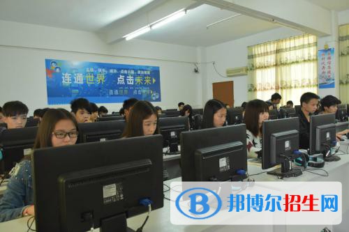 四川2023年現(xiàn)在計(jì)算機(jī)學(xué)校有什么專業(yè)