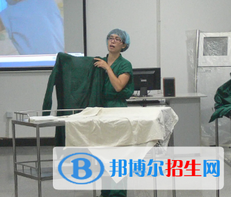 河南2023年讀衛(wèi)?？梢钥即髮W(xué)嗎