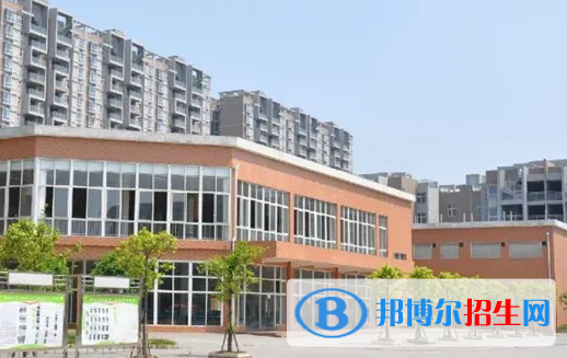 眉山衛(wèi)生職業(yè)技術(shù)學(xué)校是大專(zhuān)還是中專(zhuān)(眉山衛(wèi)生職業(yè)技術(shù)學(xué)校)