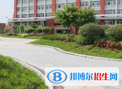 駐馬店幼兒師范高等?？茖W(xué)校是大專還是中專（駐馬店幼兒師范高等?？茖W(xué)校）