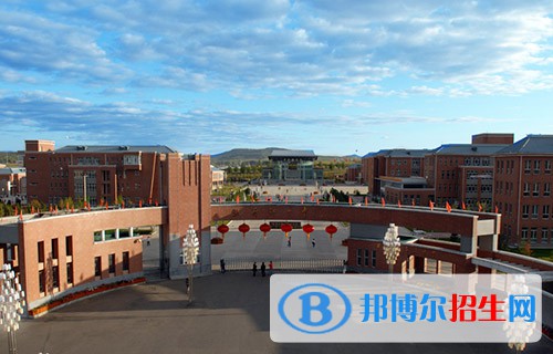 蘭州2023年適合男生的計(jì)算機(jī)學(xué)校