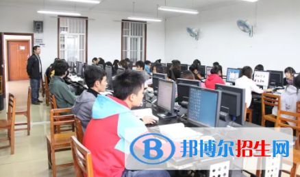 浙江2023年女生上中專學校學什么專業(yè)好
