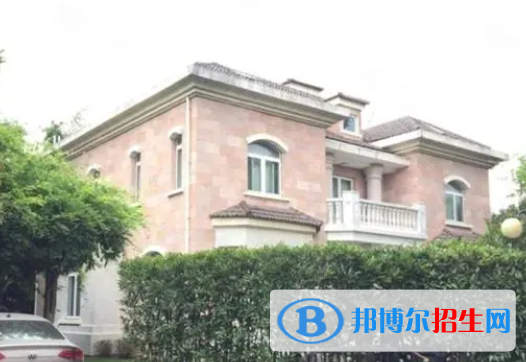 上海西華國際學(xué)?？孔V嗎