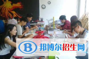杭州2023年男生中專學什么好