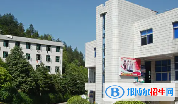 鶴峰中考2022錄取分數(shù)線