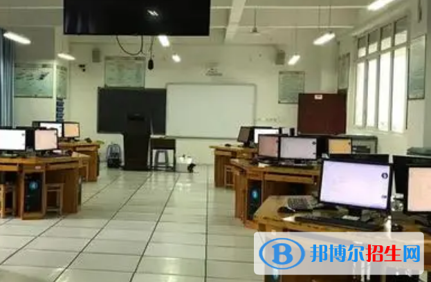 重慶2023年職高和中專學(xué)校有哪些區(qū)別