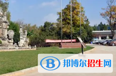 昆明航空學校是大專還是中專（昆明航空學校）