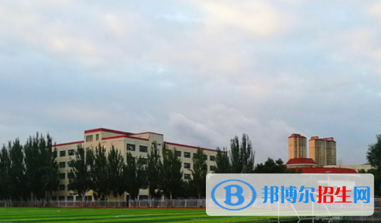 定西市第一中學(xué)2023年學(xué)費(fèi)、收費(fèi)多少 