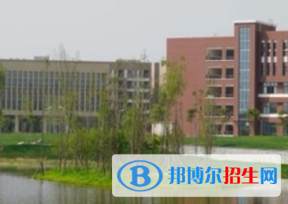 2023高鐵綜合維修技術專業(yè)的高職專科學校有哪些?(附排名)