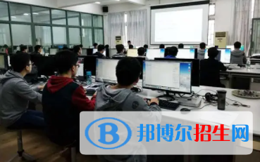 浙江2023年男孩子中專學什么專業(yè)好