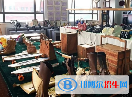 皮具藝術(shù)設(shè)計(jì)專業(yè)好嗎?