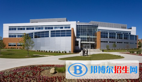 美國(guó)西密歇根中學(xué)(上海校區(qū))靠譜嗎