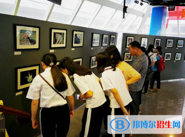 陜西2023年女生讀中專學校學什么好