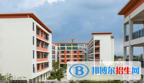 陽東區(qū)鳳凰中學2022錄取分數(shù)線（2023參考）