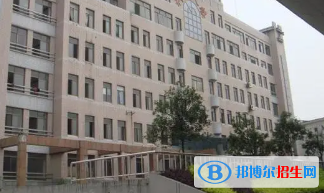 益陽中考2022錄取分?jǐn)?shù)線